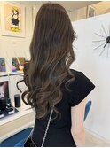 大人透明感オリーブグレージュ×韓国風ゆる巻きロング