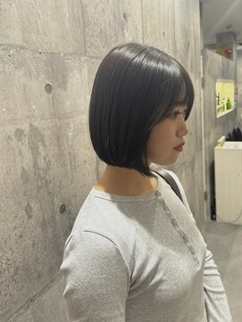 アンダーバーホワイト 南海難波店(_WHITE) 内巻きボブ/ダークグレージュ/透明感カラー