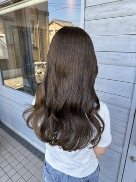 ル レーヴ 和田店(Le reve) 透明感たっぷりオリーブベージュ♪【鈴木】