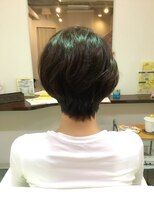 キャトル(hair make QUATRE)&nbsp;クセを生かして楽チンショート♪