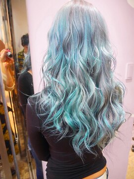 シェリエ(Cherie) カラーハイライト/エメラルドブルー/エメラルドカラー