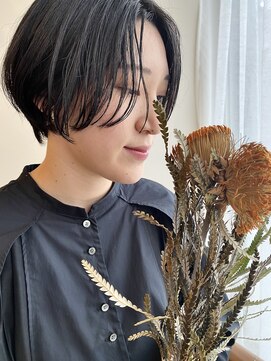 ムフフ(MUFUFU) 顔まわりにフィットするショートスタイル