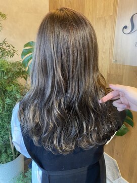 ソル(SOL by INFINI) グレージュ/赤味黄色味撃退