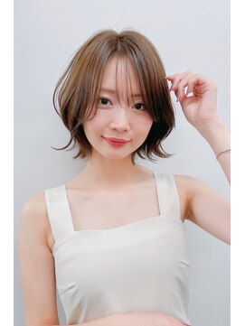 ドットクー(.COEUR) 20代・30代・40代大人可愛い小顔ショート【髪質改善カラー】