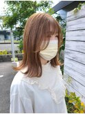 ハイトーンベージュ×ミディアムレイヤー