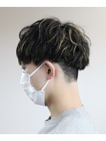 ウィスカーヘアー(whisker hair)&nbsp;ハイライトマッシュ　ツーブロマッシュ