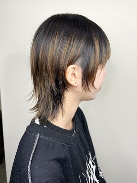 グラッド(GLAD.) ミディアムウルフカットネオウルフカット顔まわりレイヤーカット