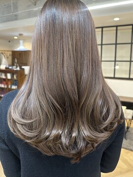 インビテーション(invitation) オリーブグレージュ