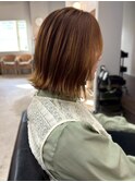 外ハネボブ ブリーチ 顔周りカット 白髪ぼかしハイライト 美髪