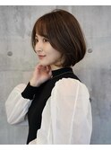 20代30代大人可愛いアッシュベージュくびれボブ耳掛け透明感