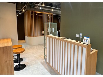 isola 【イゾラ】