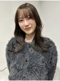 アッシュグレーオリーブベージュ暗髪くびれ巻き韓国レイヤー艶髪