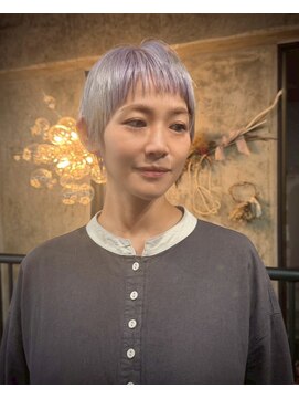 ヨンヨ(yonyo) SHORT × LAVENDER SILVER
