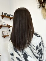 リベストバイジェービー 稲毛(li best. byjb)&nbsp;ワンホンレイヤー/ミルクティーブロンド/ダークブルー[稲毛駅]