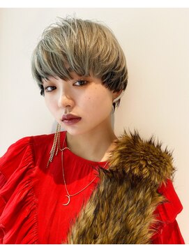 エルサロン 大阪店(ELLE salon) マッシュショート×ハイトーンカラー