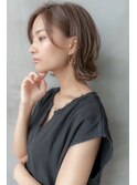 フェザーバングカーキグレージュ大人かわいいマッシュショート