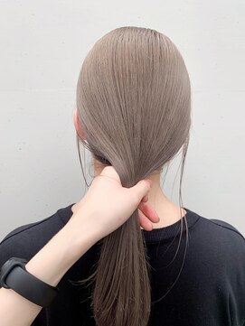 アッシュタカサキ(ash takasaki) ベージュ