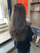 クルー(CREW) グレージュダークトーンカラー