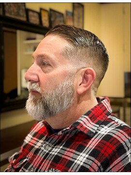 イロハ(IROHA) Beard Part Style