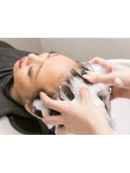 【強髪プログラム導入サロン】頭皮ケアで美髪を育む＊頭皮環境を整え髪本来の美しさへ導きます♪