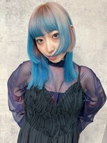 イェッカ パビル(YECCA pabil)&nbsp;オレンジからブルーのルーツカラー(ブリーチ1～２回)