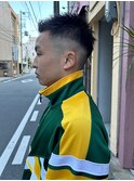 スッキリとしたシルエット/フェードカット