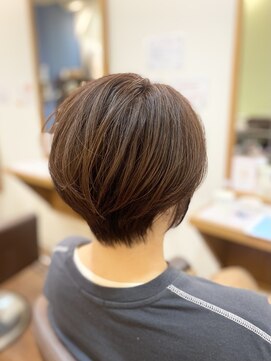 フリージア(freesia) 30代40代50代/大人ショート/艶髪/簡単スタイリング