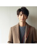 スーツ短髪ツーブロック束感モテる黒髪シークレットパーマ流行