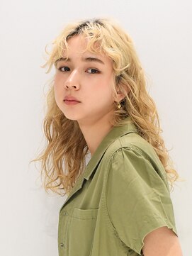 アース 二俣川店(HAIR&MAKE EARTH) 二俣川_レディース_ロング_コテ巻き_ブリーチ_ハイトーン_小顔