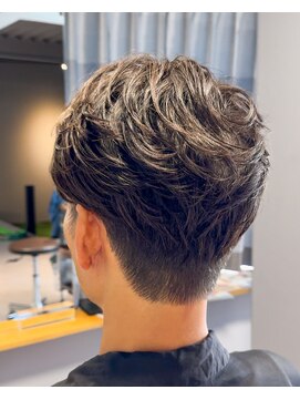 シード(SEAD) ツーブロフェザーショート