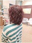 ボルドーカラー/暖色系カラー/レッド系カラー/ミディアムパーマ