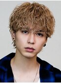 メンズハイトーン 波巻きパーマ ケアパーマ ハイトーンマッシュ