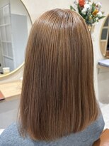 ファムヘア(fam.hair) ハイトーンオレンジボブ
