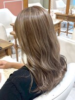 スペックホルダーミミ(Spec Holder mimi)&nbsp;ミルクティーベージュ×ハイライトロングデザインカラー