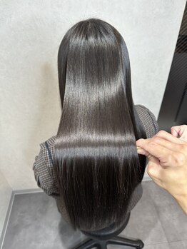 トワ 麻生店(TOWA)の写真/長年の髪の悩みに寄り添い、扱いやすい理想の髪質へ◎ナチュラルにまとまる健康的な美髪が叶うサロン◇