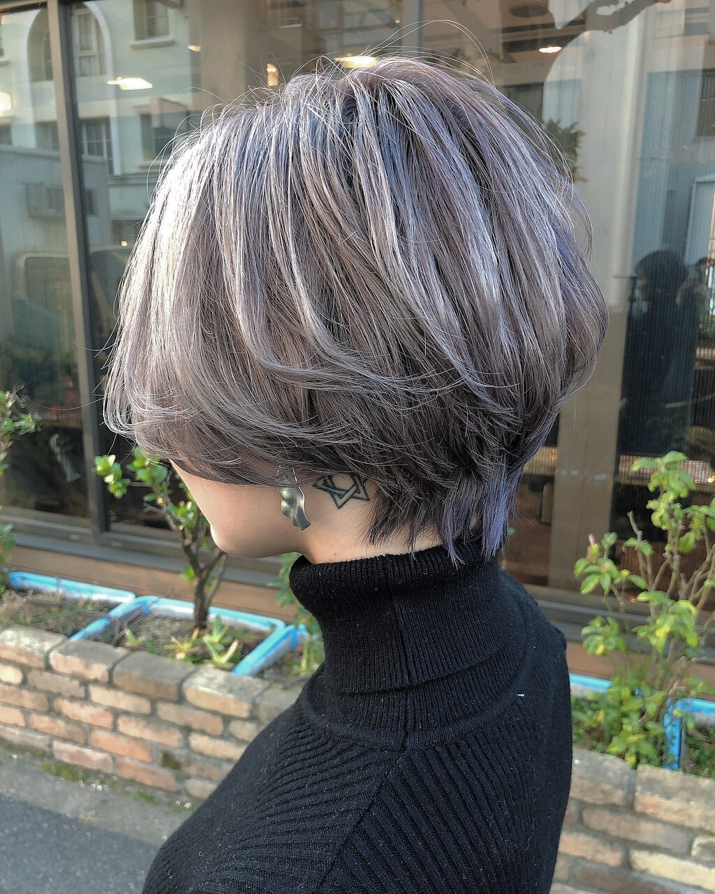 ハンサムショート×シルバーグレージュ：L073918206｜シエル 千葉