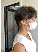 ペネロープ(Penelope)&nbsp;［新宿］インナーカラー/イヤリングカラー/ショート　担当　夕島