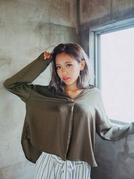 ルーエ(RuHE) 切りっぱなしボブ×外国人風ハイライト