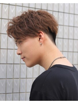 メンズフィール 東梅田店(MENS FEEL) 2wayコンマヘア☆ゆるめツイストスパイラルパーマ刈上げ