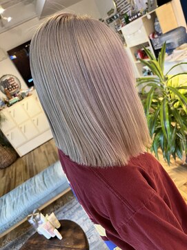 リアン(Lien) ホワイトカラー