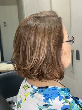 アワ(awa) ミディアムボブ