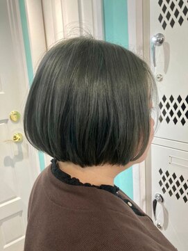 エターナルバイマティーナ(Eternal by MATINA) 【ミニボブ/モスグリーン/オリーブグリーン】20代30代40代50代