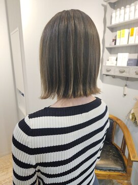 ヘア ケア ディエイチケー(HAIR CARE DHK) 切りっぱなしボブ大人ハイライト