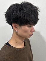 ヒュイル バイ ニアウ(Hwyl by Niau)&nbsp;メンズマッシュパーマツイストパーマ波巻パーマ刈り上げ