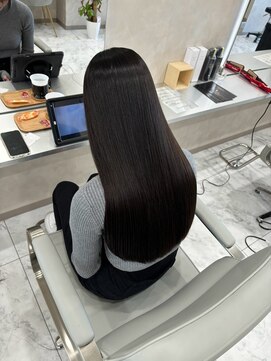 キング(K!ng) 縮毛矯正髪質改善ハイライトレイヤーカット枚方美容室エクステ