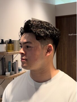 グルーマーズトウキョウ 渋谷店(GROOMER/S TOKYO) ラルフカール　フェード　スペインカール