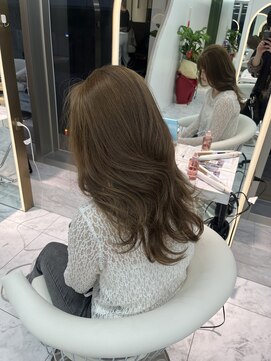 ロンドルピナス 小倉(Lond Lupinus) 顔型別ヘアスタイル特集 /チェリーブラウン /ミニウルフ/北九州