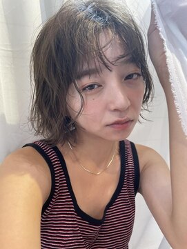 ディッセンバー 渋谷(December) 抜け感たっぷりくせ毛風カジュアルボブ