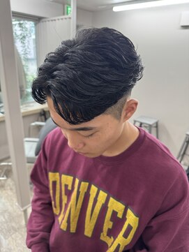 レーヴバイリコ 三軒茶屋(Reve by liko) ラルフカール/フェード/ショートセンターパート/三軒茶屋