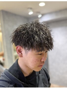 レイズ 名古屋駅(RAYS) ツイストスパイラル刈り上げマッシュ名古屋